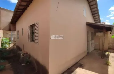 Charmosa casa a venda no bairro residencial ilha de marajo i, em uberaba