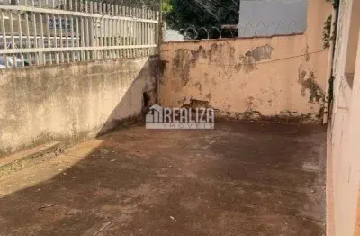 Casa com 2 dormitorios no bairro nossa senhora da abadia em uberaba