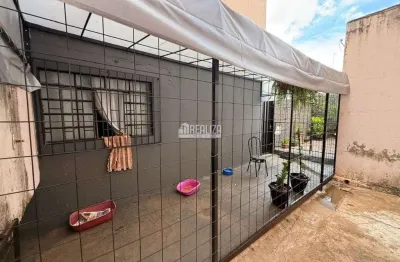 Apartamento de 3 quartos com suite e quintal no bairro serra dourada, uberaba