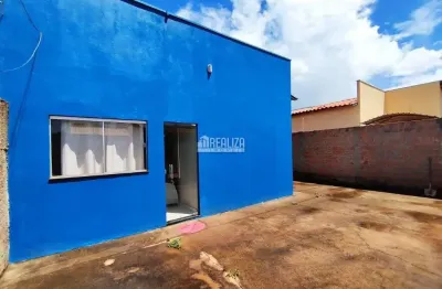 Casa com 2 quartos à venda no Jardim Maria Alice, Uberaba 
