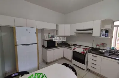 Linda casa a venda com 3 dormitorios e espaco gourmet, no abadia