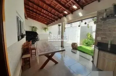 Casa a venda no bairro nossa senhora da abadia, em uberaba mg !