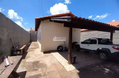 Casa de 3 dormitorios com suite no pacaembu, uberaba - imperdivel!