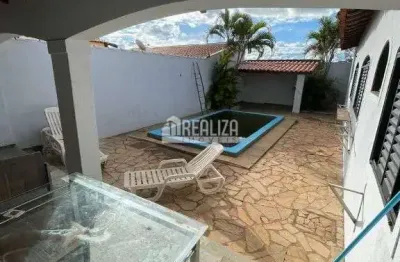 Casa a venda no jardim sao bento: conforto e lazer garantidos!