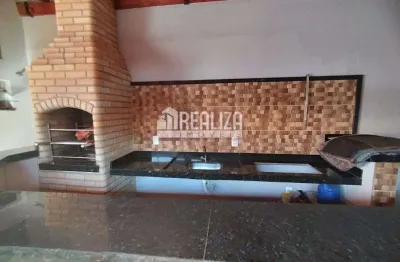 Casa a venda no jardim elza amui ii, uberaba - 3 dormitorios, churrasqueira na varanda