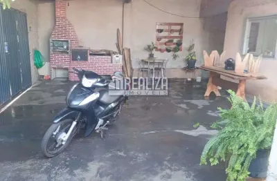 Casa padrao em jardim copacabana, uberaba - 2 dormitorios, 3 vagas