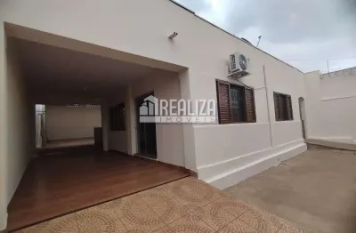 Linda casa a venda em uberaba | 2 dormitorios, localizacao privilegiada