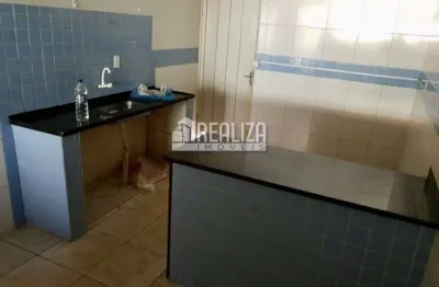 Casa com 3 quartos à venda no Conjunto Maringá I, Uberaba 