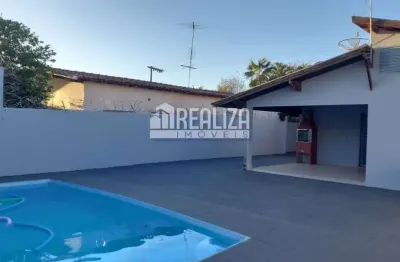 Casa a venda em uberaba - 3 dormitorios, suite, piscina e garagem!