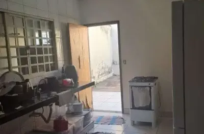 Casa com 2 quartos à venda no oneida mendes, uberaba , 73 m2 por r$ 260.000