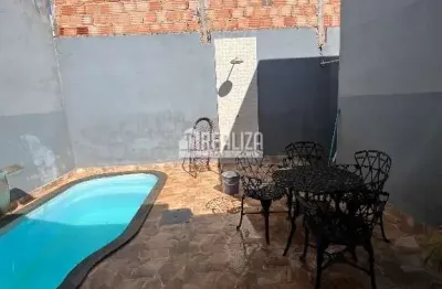 Vende-se casa com piscina e area gourmet completa, no bairro Jardim Bothanico - Igarapava/SP