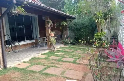 Casa com 5 quartos à venda na René Vigneron, Itaguá, Ubatuba