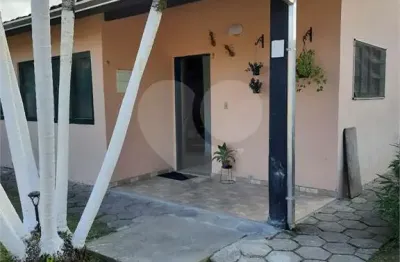 Casa em condomínio fechado à venda na Ipiranga, Jardim Casa Branca, Caraguatatuba