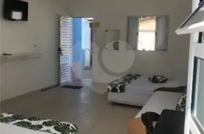Kitnet / Stúdio para alugar na Rua Paty, Martim de Sá, Caraguatatuba