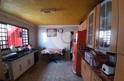 Casa com 1 quarto à venda na Vila Palmares, Santo André 