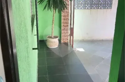 Casa com 3 quartos à venda no Jardim Utinga, Santo André 