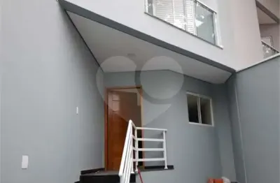 Casa em condomínio fechado com 2 quartos à venda no Utinga, Santo André 