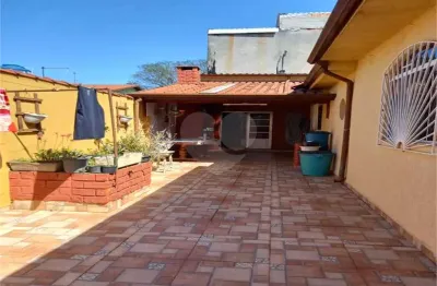 Casa com 2 quartos à venda no Utinga, Santo André 