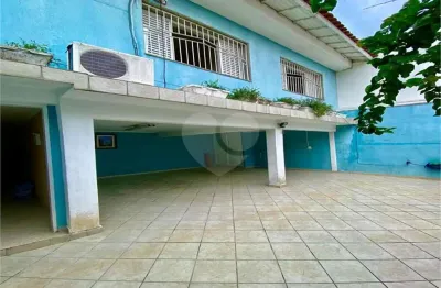 Casa com 2 quartos à venda no Utinga, Santo André 