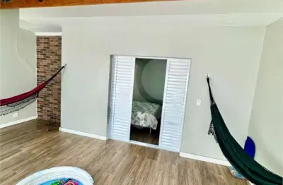 Casa com 3 quartos à venda no Utinga, Santo André 
