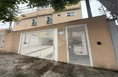 Apartamento com 2 quartos para alugar na Vila Alzira, Santo André 