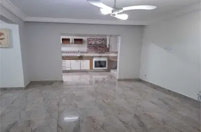 Casa em condomínio fechado com 2 quartos à venda na Vila Metalúrgica, Santo André 