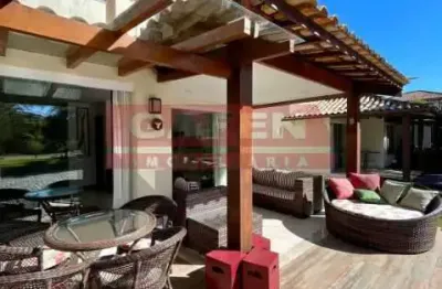 Casa em condomínio fechado com 5 quartos à venda na atalho armação, centro, armação dos búzios, 320 m2 por r$ 2.600.000
