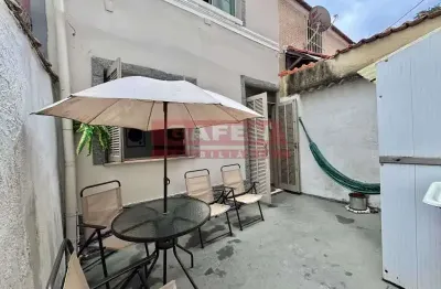 Excelente casa de vila com 2 quartos + escritório + terraço para venda