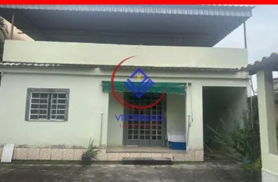 Três casas centro de terreno á venda em bento ribeiro !