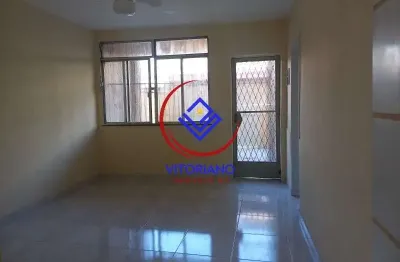 Casa com 2 quartos para alugar na Rua Capitão Couto Menezes, 171, Madureira, Rio de Janeiro