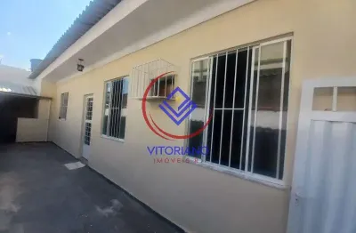 Casa com 2 quartos para alugar na Rua General Savaget, 184, Marechal Hermes, Rio de Janeiro