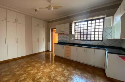 Casa com 3 quartos à venda na Rua Tenente Catão Roxo, 468, Vila Tibério, Ribeirão Preto