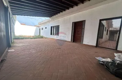 Casa a venda no ribeirao verde - 3 quartos, sendo 1 suite com closet . piscina com area gourmet