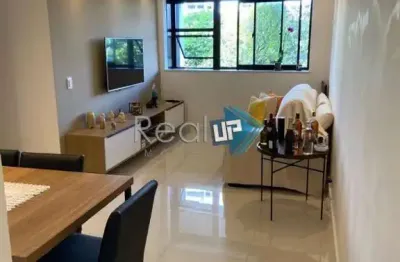 Apartamento com 2 quartos à venda na avenida djalma ribeiro, barra da tijuca, rio de janeiro, 71 m2 por r$ 750.000
