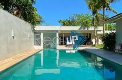 Casa em condomínio fechado com 5 quartos à venda na rua fala amendoeira, barra da tijuca, rio de janeiro, 988 m2 por r$ 7.500.000