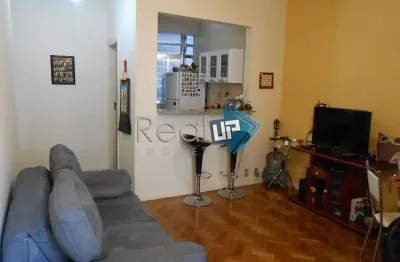 Apartamento com 1 quarto à venda na rua figueiredo magalhães, copacabana, rio de janeiro, 46 m2 por r$ 550.000