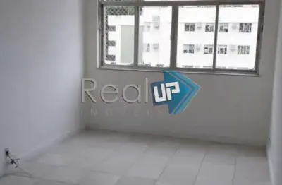 Apartamento com 3 quartos à venda na rua pereira da silva, laranjeiras, rio de janeiro, 60 m2 por r$ 660.000