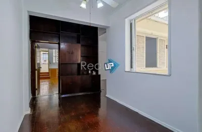 Apartamento com 3 quartos à venda na avenida atlântica, copacabana, rio de janeiro, 130 m2 por r$ 1.500.000