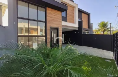 Casa com 3 quartos à venda na Rua Dionísio Cerqueira, 229, Saguaçu, Joinville