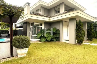 Espetacular casa à venda no bairro américa em joinville-sc: 4 quartos, 4 suítes, 5 banheiros, 4 vagas de garagem!