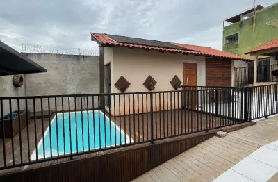 Casa com 3 quartos à venda na Rua Mauritânia, Ouro Verde, Londrina