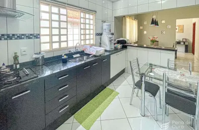 Casa 03 quartos com churrasqueira próxima ao centro de araçatuba