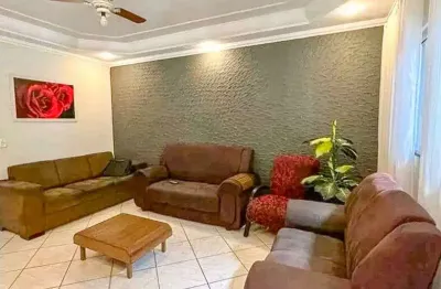Casa com 2 quartos à venda na Rua Cuiabá, 132, Vila Aeronáutica, Araçatuba