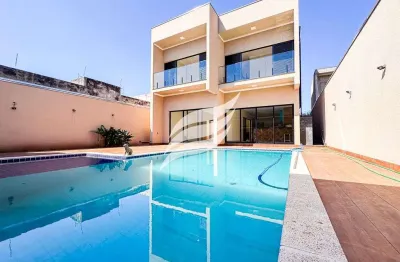 Casa com 3 quartos à venda na Rua Tomé de Souza, 464-743, Novo Paraíso, Araçatuba