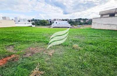 Terreno de 400 m² à venda no condomínio royal boulevard em araçatuba