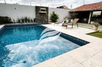 Casa com 04 quartos e piscina à venda no bairro Jardim Nova York