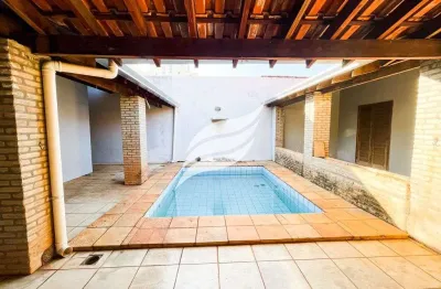 Casa com 3 quartos à venda na Rua Honório Camargo Júnior, 00, Conjunto Habitacional Pedro Perri, Araçatuba
