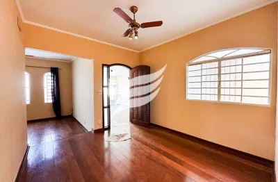Casa com 3 quartos à venda na Rua Icaraí, 01, Jardim Brasília, Araçatuba