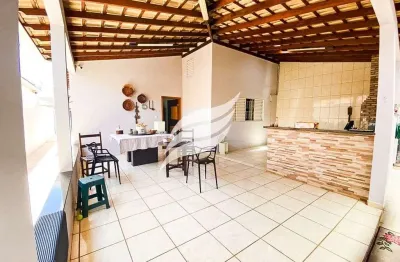 Casa com 3 quartos à venda no Bairro das Bandeiras, Araçatuba 