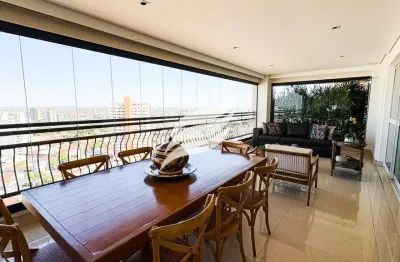 Apartamento de alto padrão  04 suítes com 330 m² próximo ao centro